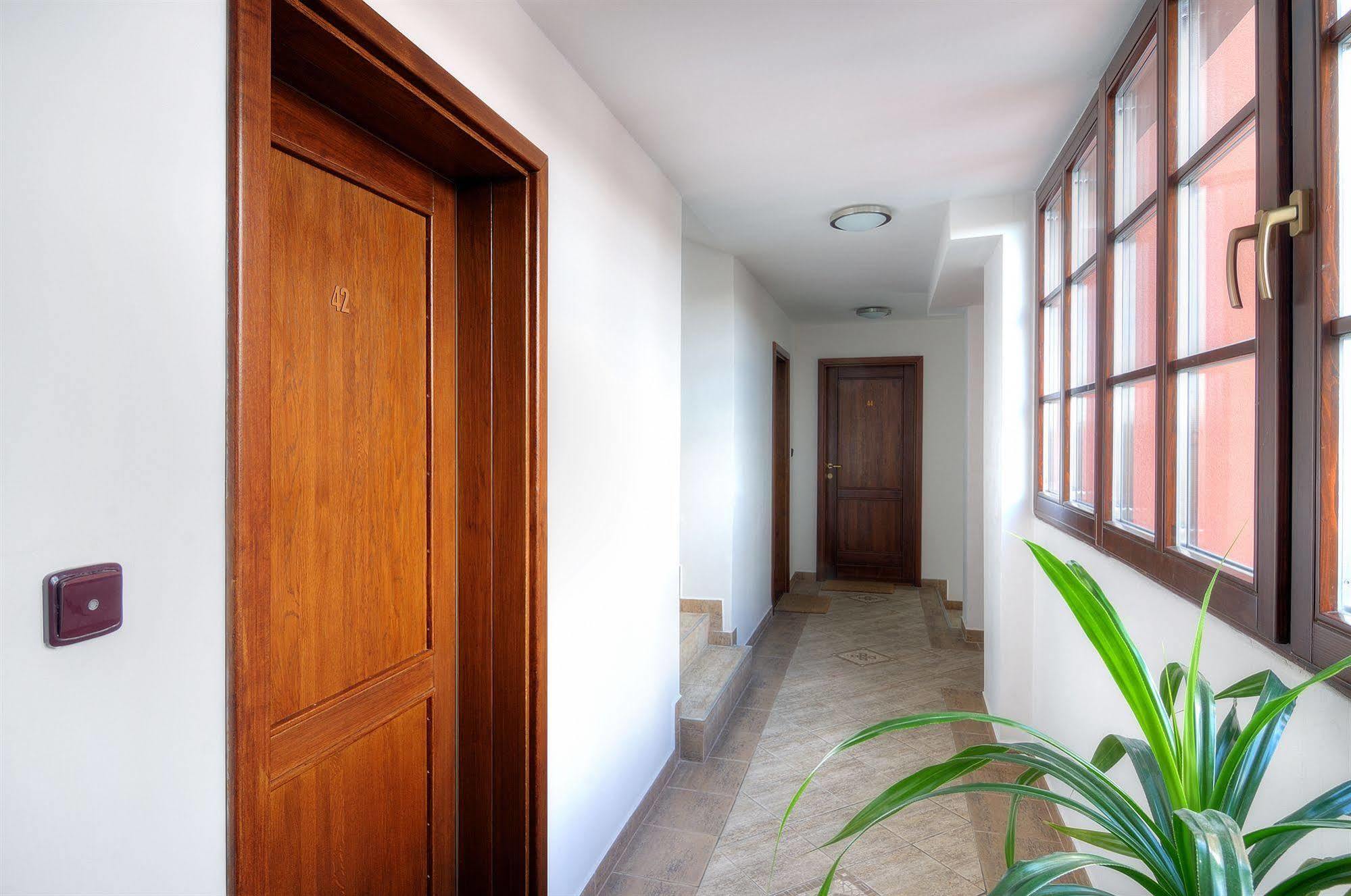 Family Apartments Praha 6 Εξωτερικό φωτογραφία