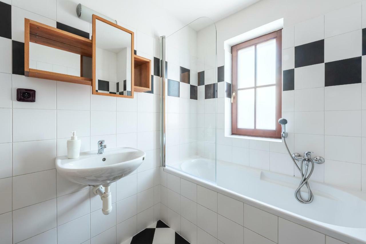 Family Apartments Praha 6 Εξωτερικό φωτογραφία