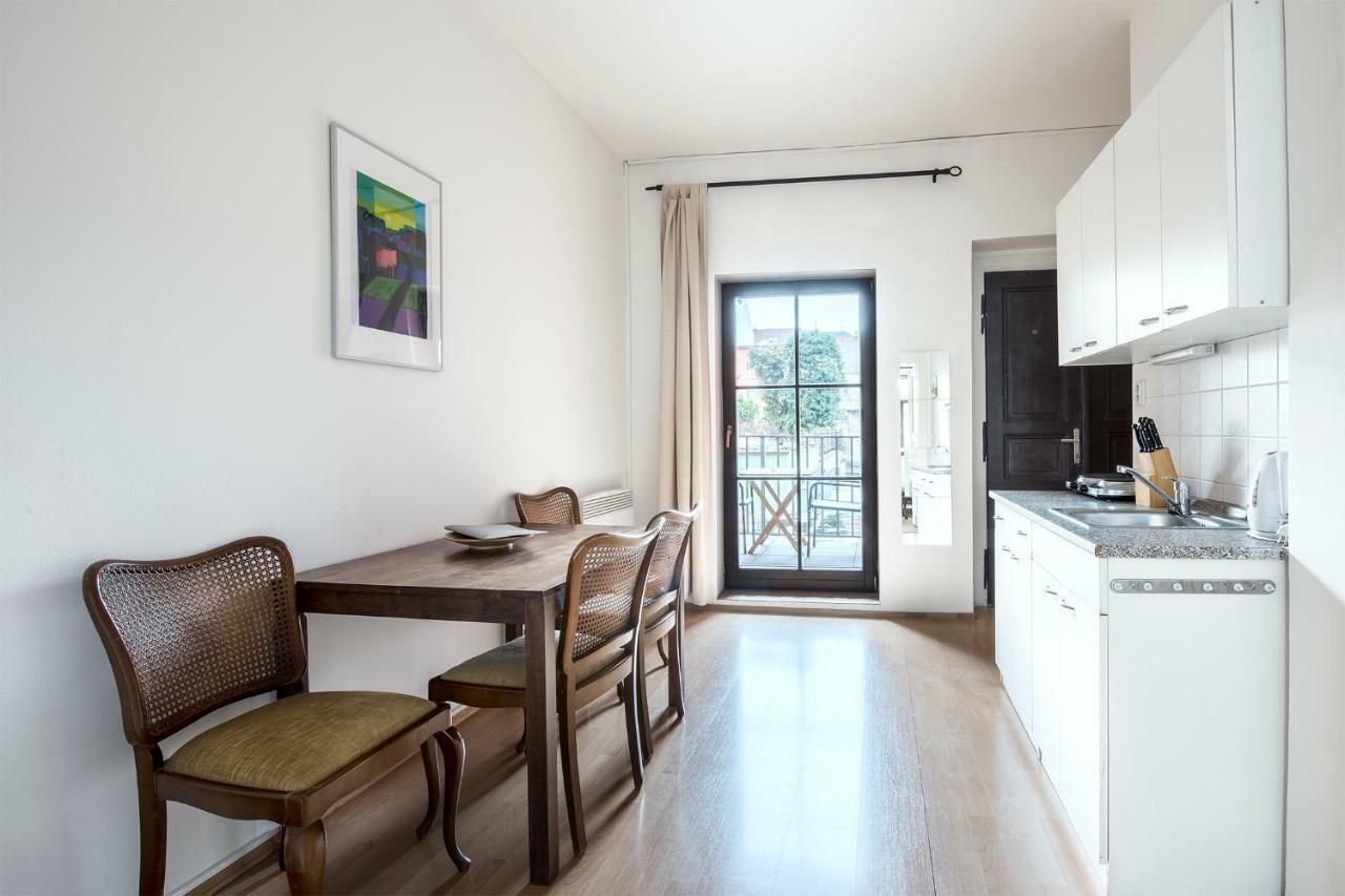 Family Apartments Praha 6 Εξωτερικό φωτογραφία