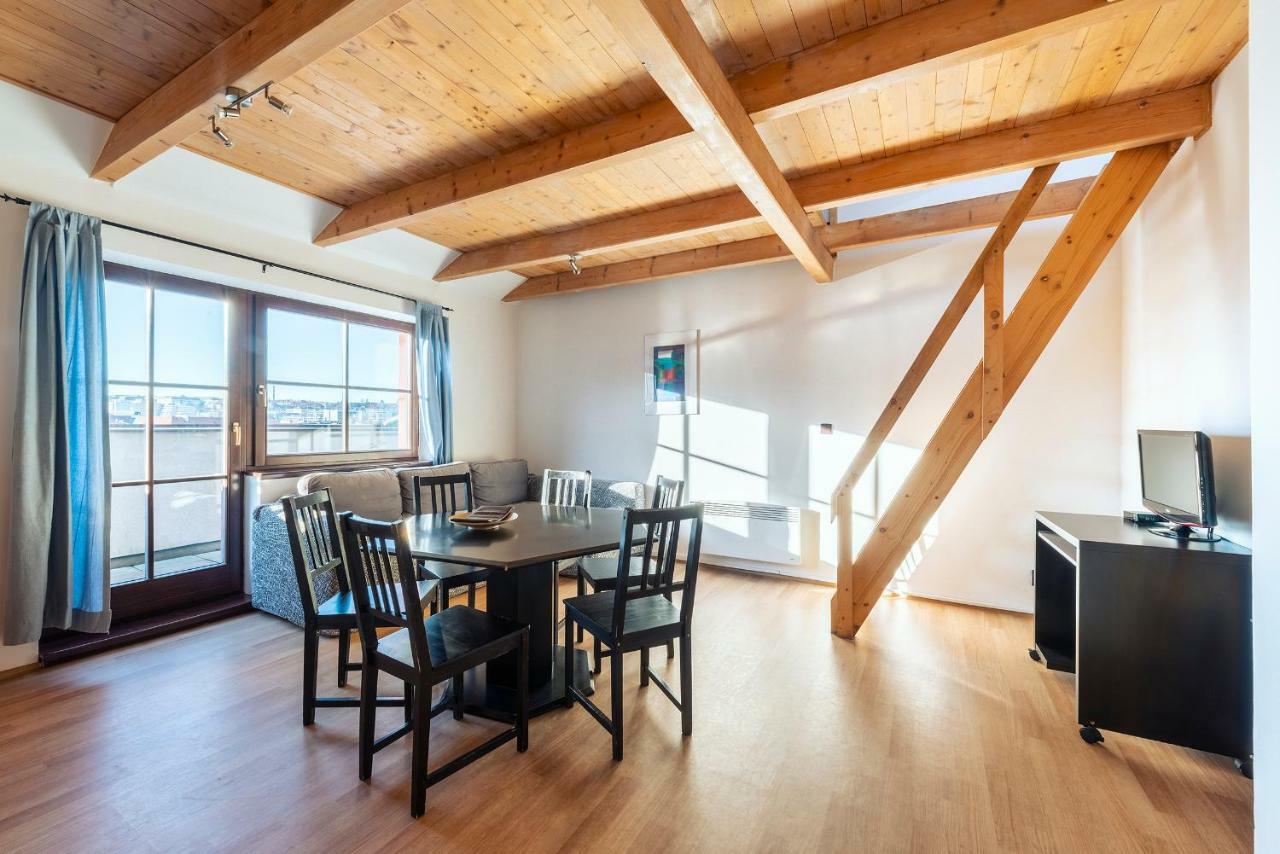 Family Apartments Praha 6 Εξωτερικό φωτογραφία