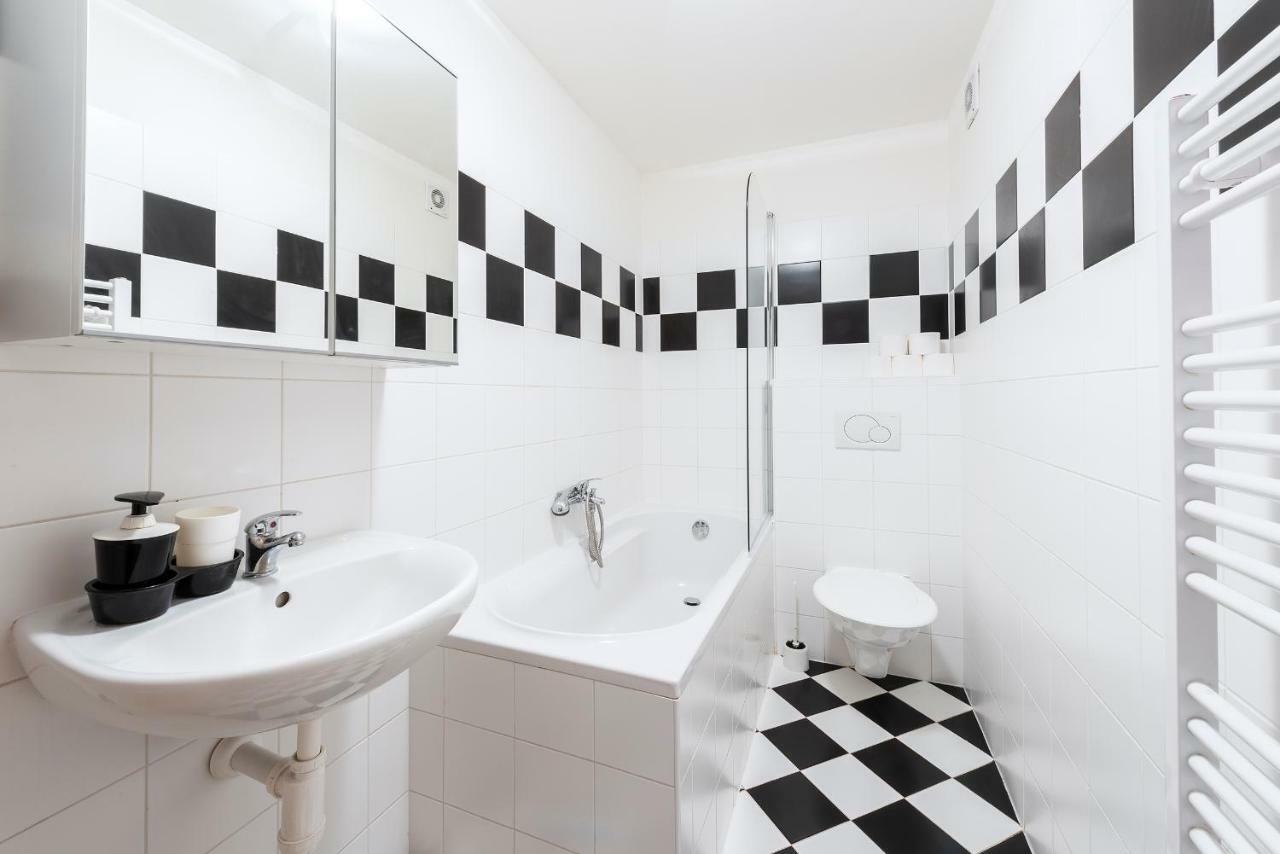 Family Apartments Praha 6 Εξωτερικό φωτογραφία
