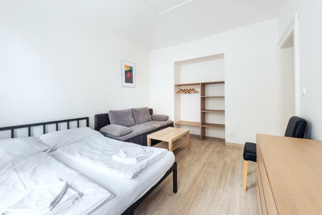 Family Apartments Praha 6 Εξωτερικό φωτογραφία