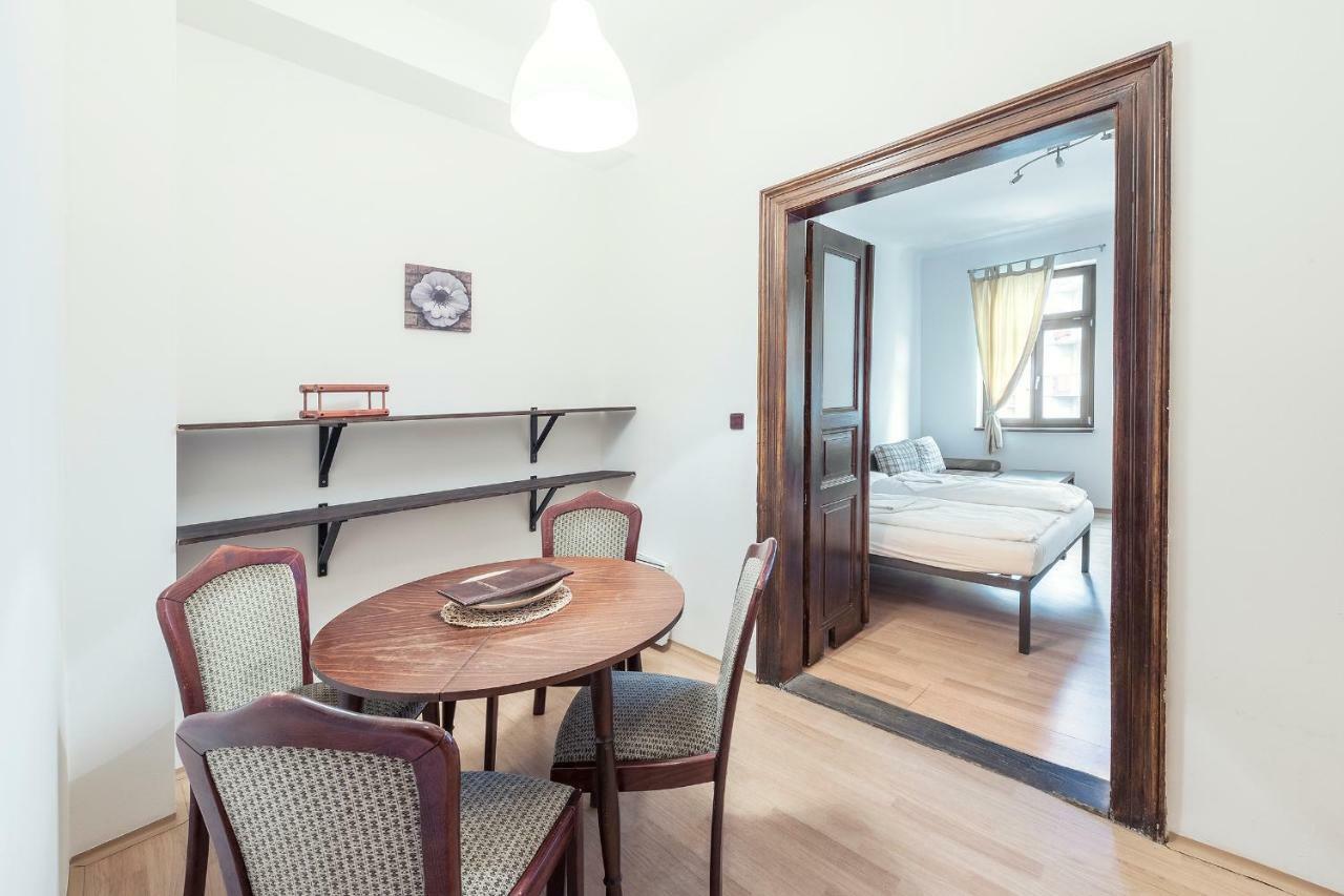 Family Apartments Praha 6 Εξωτερικό φωτογραφία